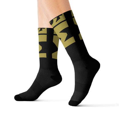 MDS gold w/ black socks