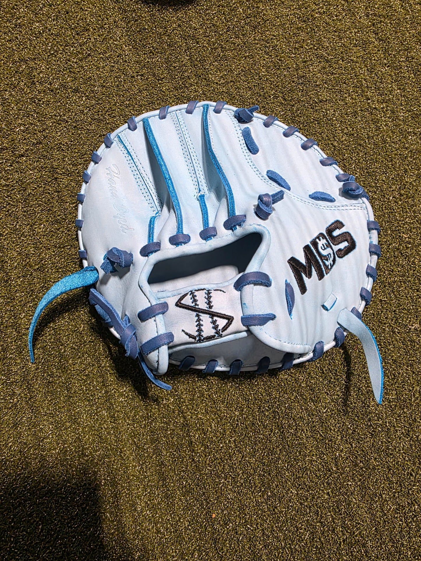 Pancake training glove Blue Tie Dye